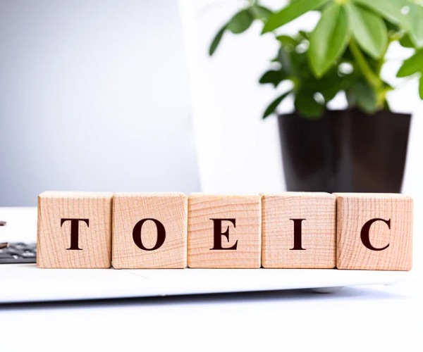 اختبار toeic؟ ومميزاته واسهل طريقة لاجتيازة